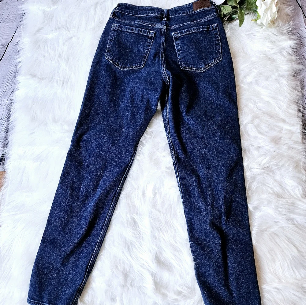 Hollister Ultra High Rise Mom Jean Sz 28 - Picture 4 of 4